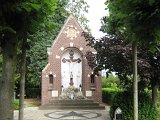 Kapel kerkhof Musschenberg.JPG